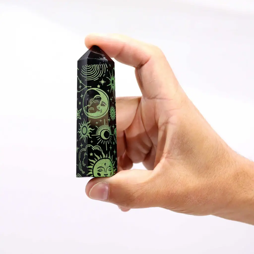 Black Obsidian Point – Mystic Story – Forest Green | www.artisangoods.co.uk 8