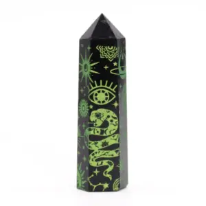 Black Obsidian Point – Mystic Story – Forest Green | www.artisangoods.co.uk 4