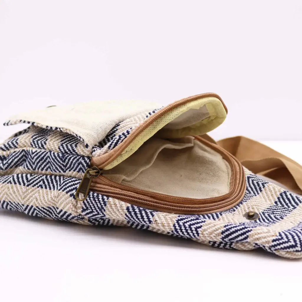 Body Cross Bag Natural Cotton – Tan & Navy | www.artisangoods.co.uk 3