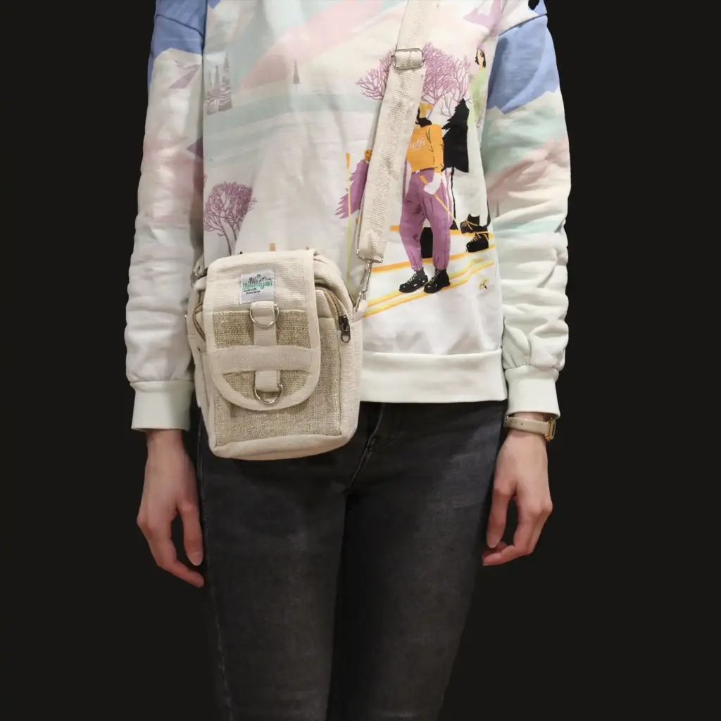Body-Cross Natural Hemp & Cotton Travel Bag | www.artisangoods.co.uk 4