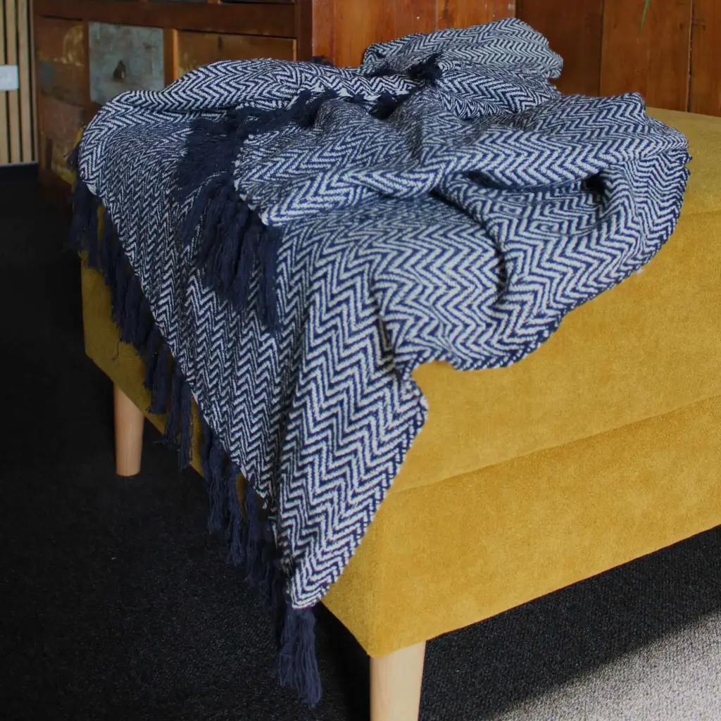 Boho Comfort Throws – Navy Zigzag | www.artisangoods.co.uk 5 Boho Comfort Throws – Navy Zigzag | www.artisangoods.co.uk 5
