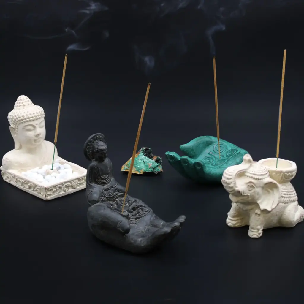 Buddah & Hand Incense Burner (black) | www.artisangoods.co.uk 2