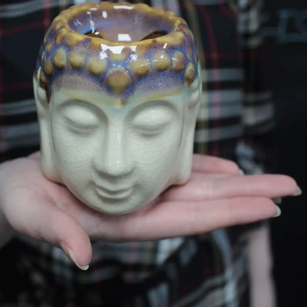 Buddha Oil Burner – Ivory & Mint | www.artisangoods.co.uk 2