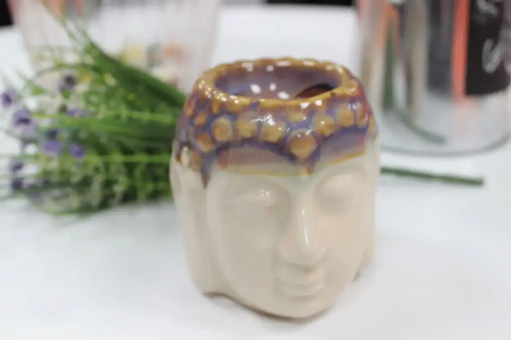 Buddha Oil Burner – Ivory & Mint | www.artisangoods.co.uk 3