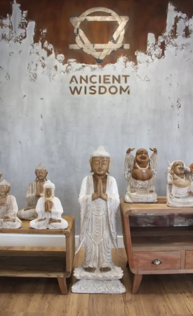 Buddha Statue Standing – Whitewash – 1m Welcome | www.artisangoods.co.uk 4