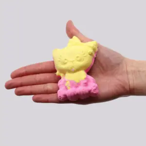 Cat Bathbomb 80g | www.artisangoods.co.uk 5