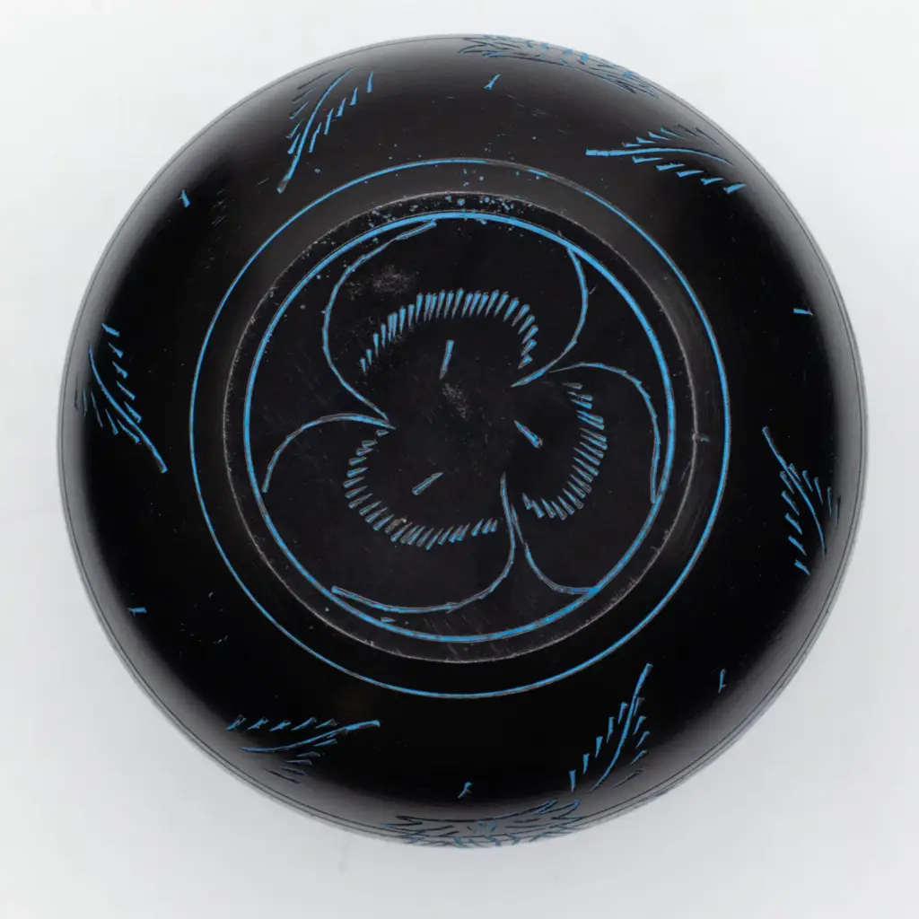 Cauldron Singing Bowl – Magic Mushroom – Blue (15cm) | www.artisangoods.co.uk 4 Cauldron Singing Bowl – Magic Mushroom – Blue (15cm) | www.artisangoods.co.uk 4