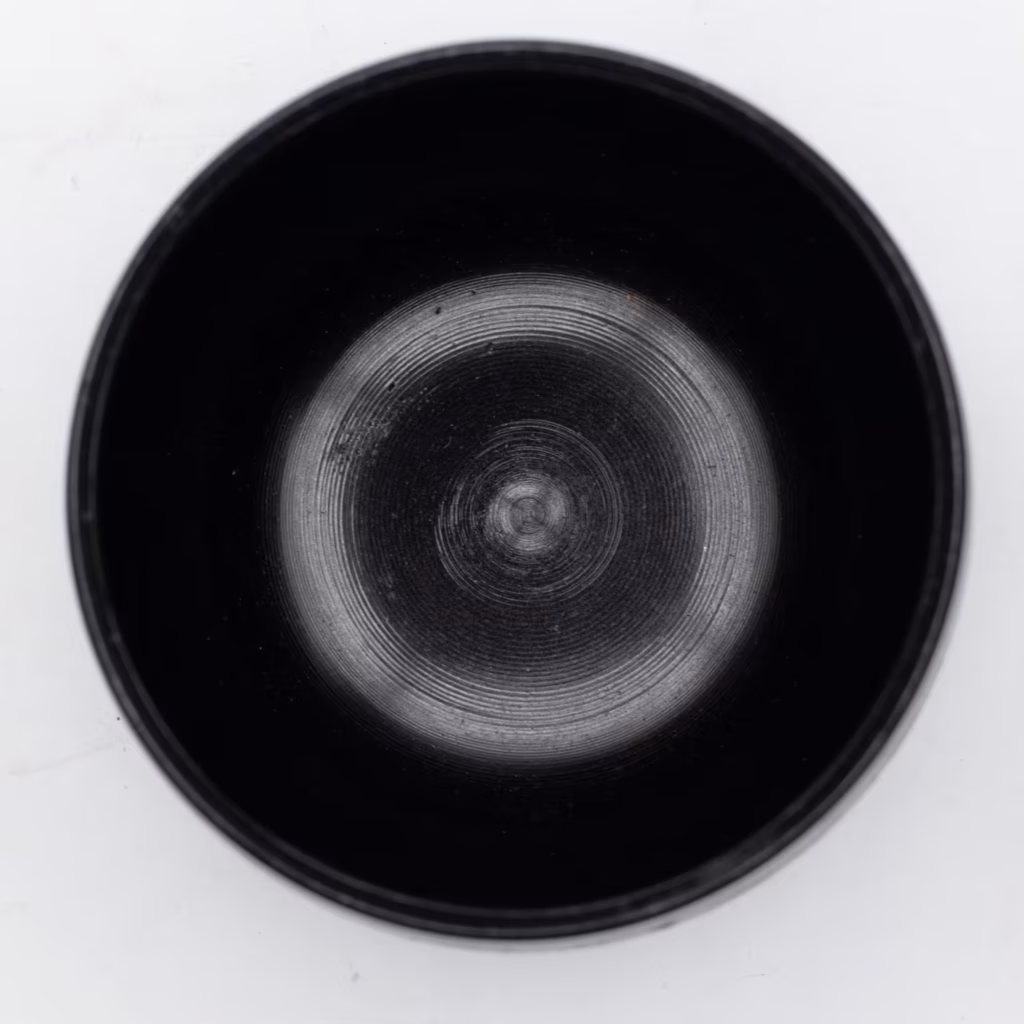 Cauldron Singing Bowl – Magic Mushroom – Blue (15cm) | www.artisangoods.co.uk 6 Cauldron Singing Bowl – Magic Mushroom – Blue (15cm) | www.artisangoods.co.uk 6