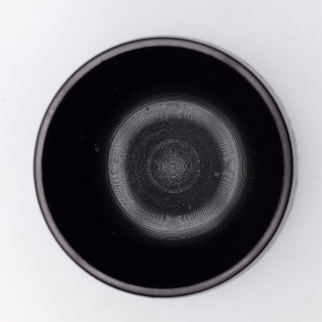 Cauldron Singing Bowl – Magic Mushroom – Green (15cm) | www.artisangoods.co.uk 3