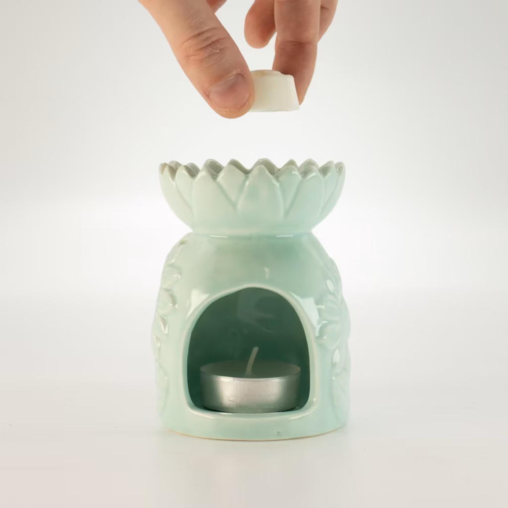 Ceramic Sunflower Oil Burner – Pastel Green | www.artisangoods.co.uk 3 Ceramic Sunflower Oil Burner – Pastel Green | www.artisangoods.co.uk 3
