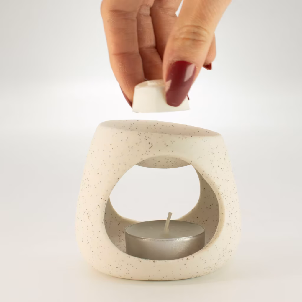 Ceramic Zen Oil Burner – Round Pebble – Speckled Off-White | www.artisangoods.co.uk 5 Ceramic Zen Oil Burner – Round Pebble – Speckled Off-White | www.artisangoods.co.uk 5