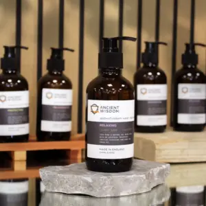 Clary Sage & Lavender Hand & Body Wash 250ml | www.artisangoods.co.uk 2