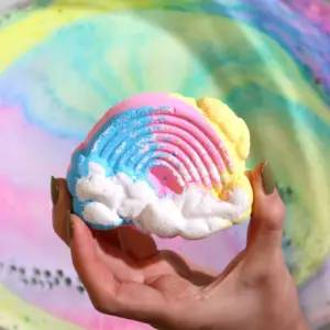 Cloud Bathbomb 95g | www.artisangoods.co.uk 6