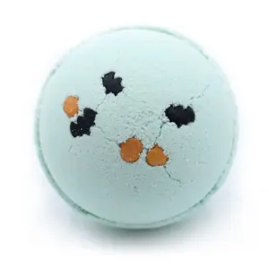 Coconut & Lime Halloween Bath Bomb | www.artisangoods.co.uk 2