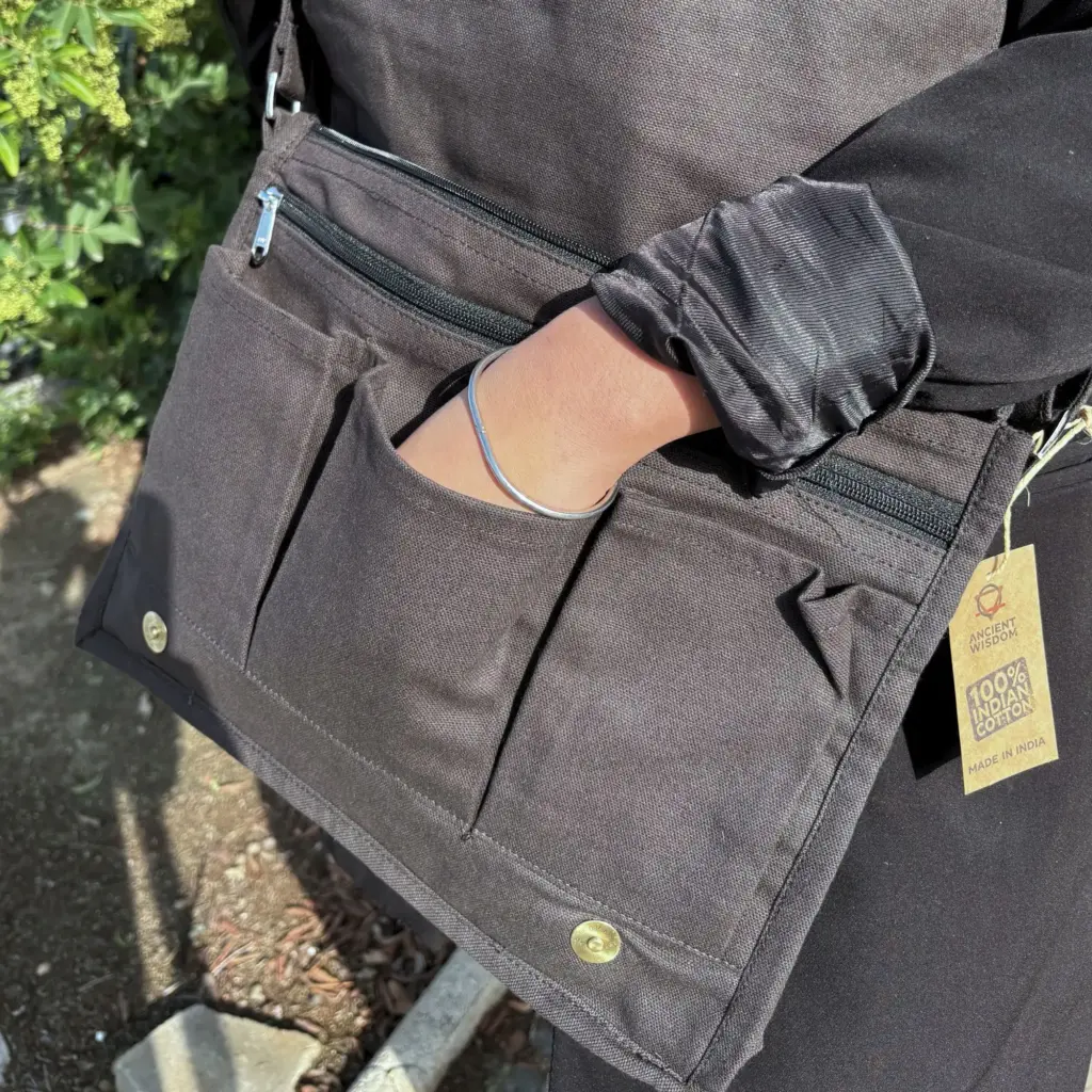 Cotton Canvas Laptop Messenger Bag – Charcoal | www.artisangoods.co.uk 3