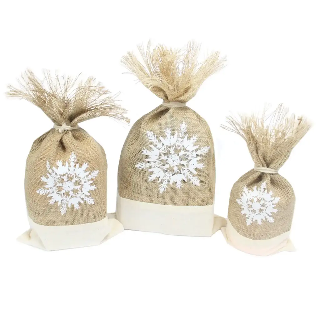 Danish Pouch Set of 3 – White & Snowflake | www.artisangoods.co.uk 4
