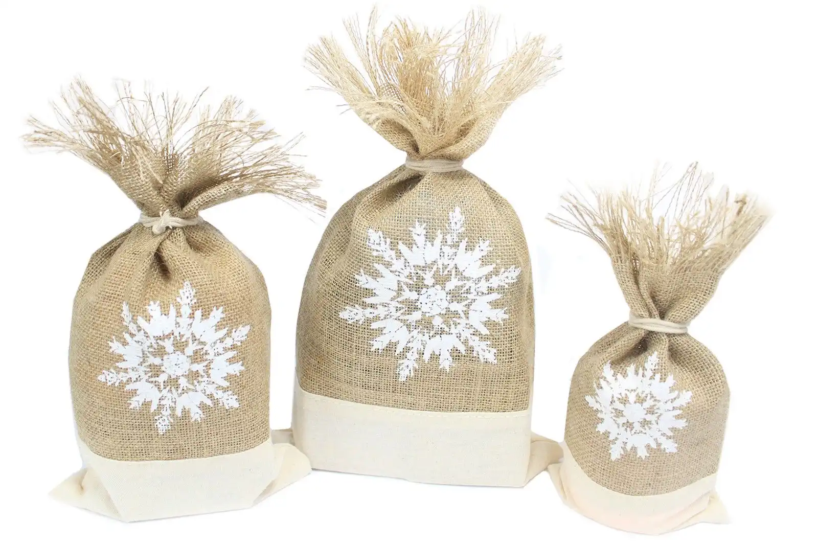 Danish Pouch Set of 3 – White & Snowflake | www.artisangoods.co.uk 4 Danish Pouch Set of 3 – White & Snowflake | www.artisangoods.co.uk 3