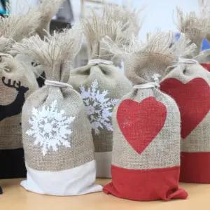 Danish Pouch Set of 3 – White & Snowflake | www.artisangoods.co.uk 6