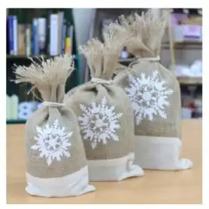 Danish Pouch Set of 3 – White & Snowflake | www.artisangoods.co.uk 1