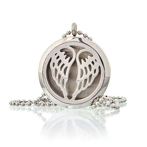 Diffuser Necklace and Essential Oils Set | www.artisangoods.co.uk 4 Diffuser Necklace and Essential Oils Set | www.artisangoods.co.uk 3