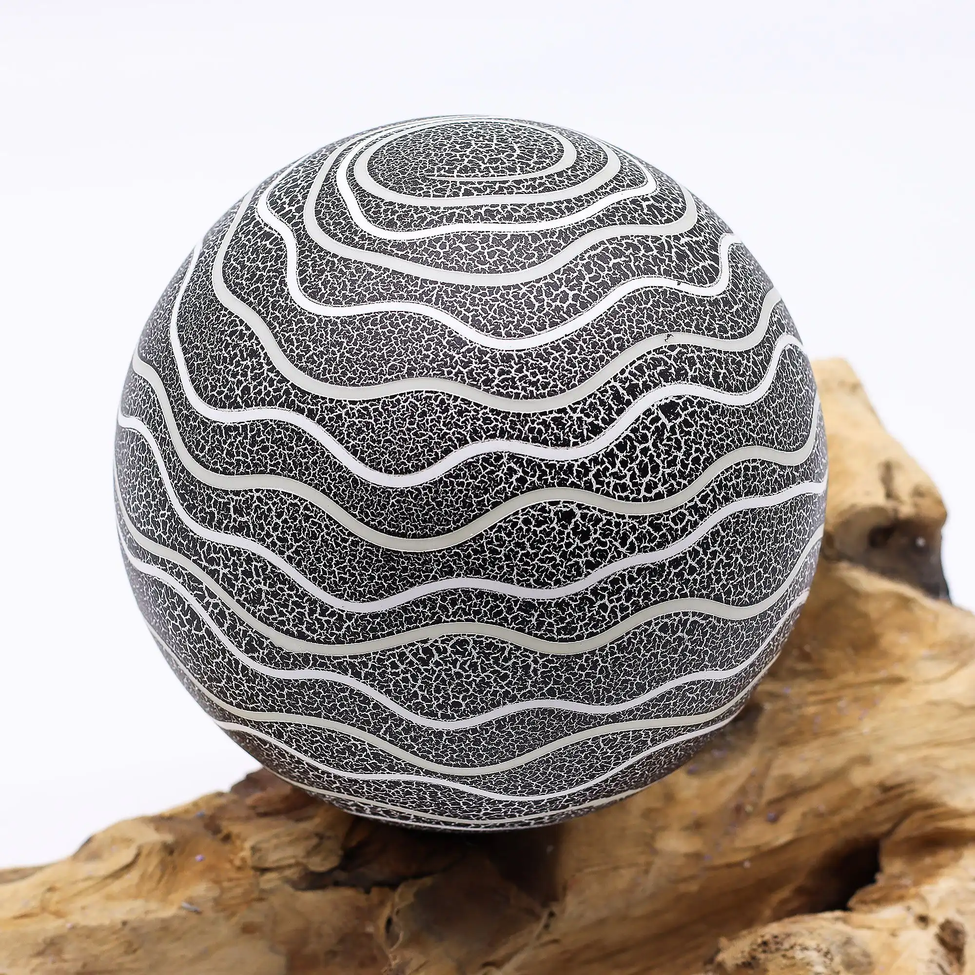 DriftGlow Lamp Grey Luna Shade | www.artisangoods.co.uk 3 DriftGlow Lamp Grey Luna Shade | www.artisangoods.co.uk 2