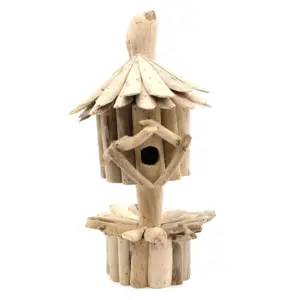 Driftwood Birdbox – On Stand | www.artisangoods.co.uk 2