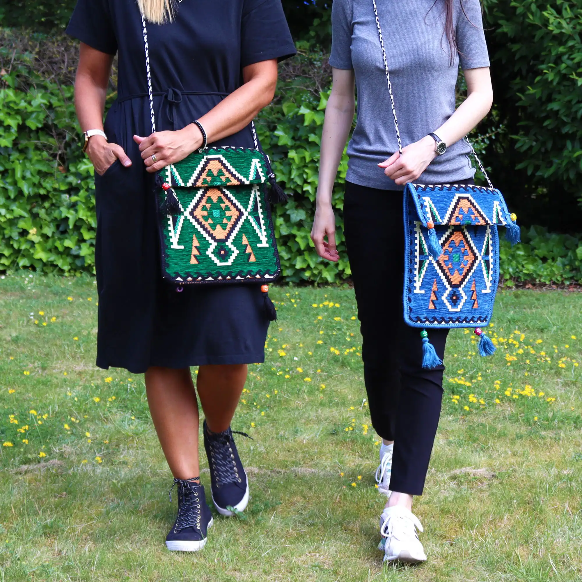 Emerald Green Kilim Messenger Festival Bag | www.artisangoods.co.uk 4 Emerald Green Kilim Messenger Festival Bag | www.artisangoods.co.uk 3