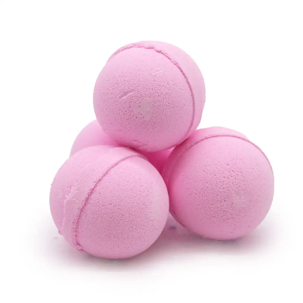 Essential Oil Bath Bomb – Frankincense & Rose | www.artisangoods.co.uk