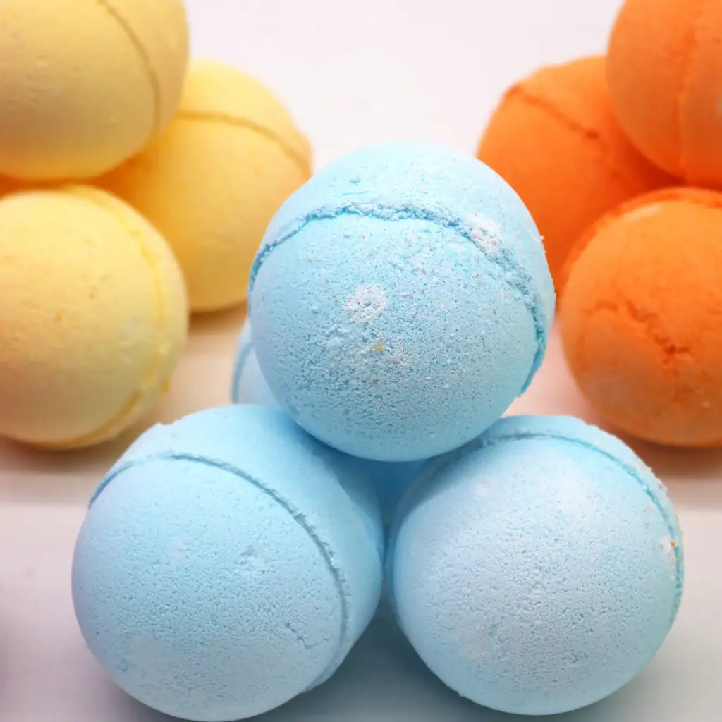 Essential Oil Bath Bomb – Lavender & Marjoram | www.artisangoods.co.uk 2