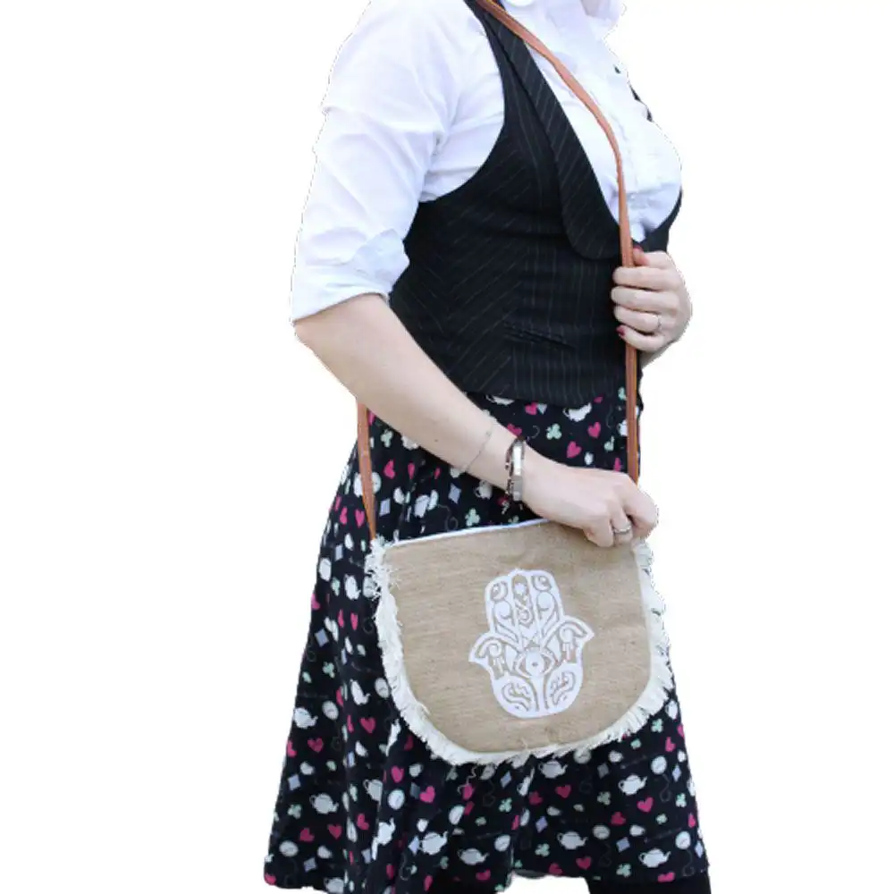 Fab Fringe Bag – Hamsa Print | www.artisangoods.co.uk 3 Fab Fringe Bag – Hamsa Print | www.artisangoods.co.uk 2