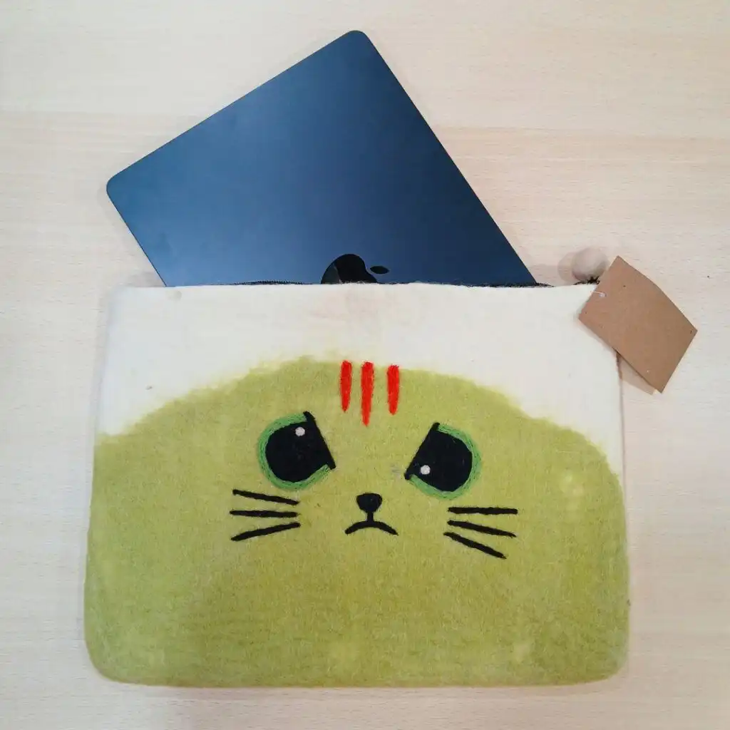 Felt Laptop Pouch (up to 14") - Grumpy Cat