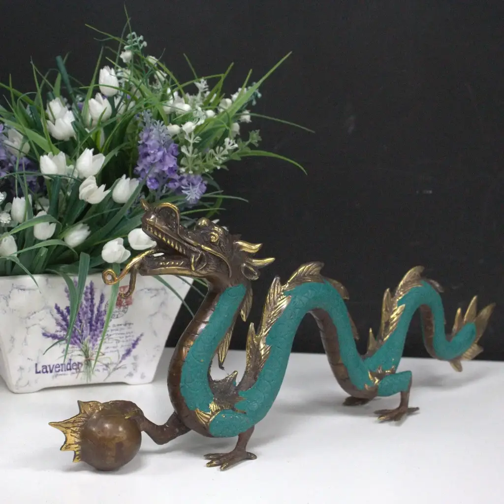 Fengshui – Med Dragon with Ball – 27cm | www.artisangoods.co.uk 4 Fengshui – Med Dragon with Ball – 27cm | www.artisangoods.co.uk 4