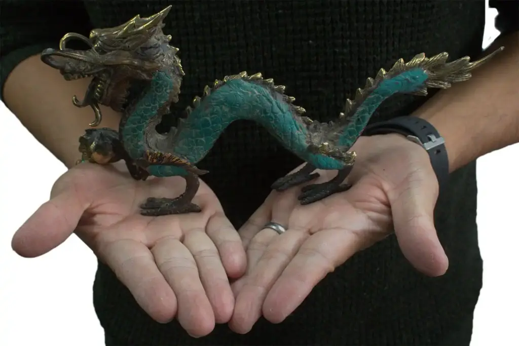 Fengshui – Med Dragon with Ball – 27cm | www.artisangoods.co.uk 2 Fengshui – Med Dragon with Ball – 27cm | www.artisangoods.co.uk 2