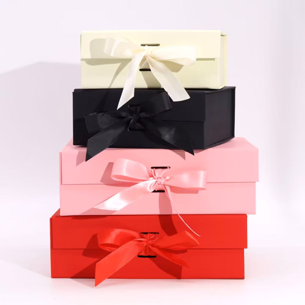 Flat Pack Gift Box – Large  (28.2×20.2×9.2cm) – Ivory | www.artisangoods.co.uk 2