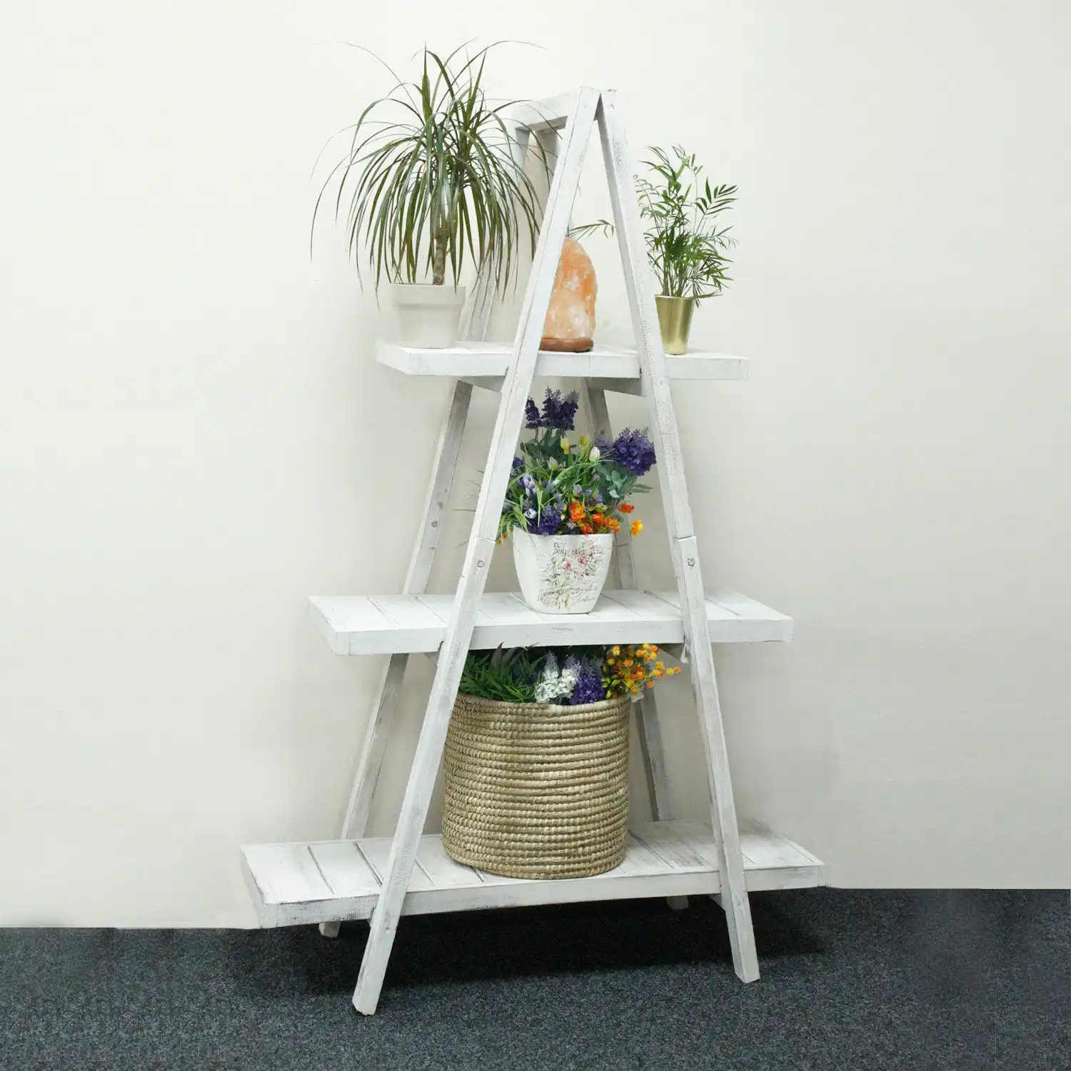 Folding “A” Frame Display – Whitewash | www.artisangoods.co.uk 3 Folding “A” Frame Display – Whitewash | www.artisangoods.co.uk 2