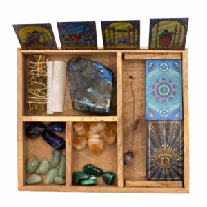 Four Section Tarot Box with Card Holder | www.artisangoods.co.uk 7