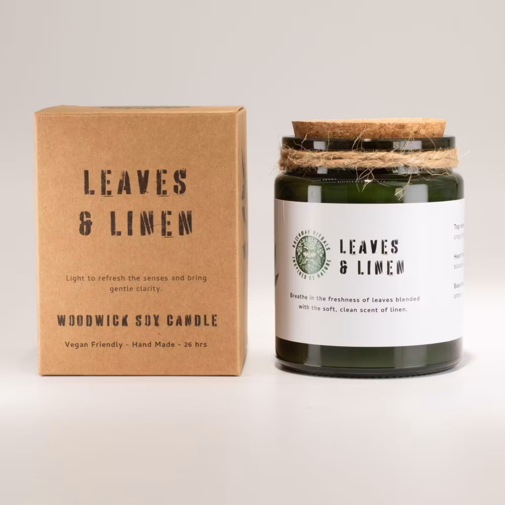 Greenman Woodwick Soy Candle – Leaves & Linen | www.artisangoods.co.uk 2