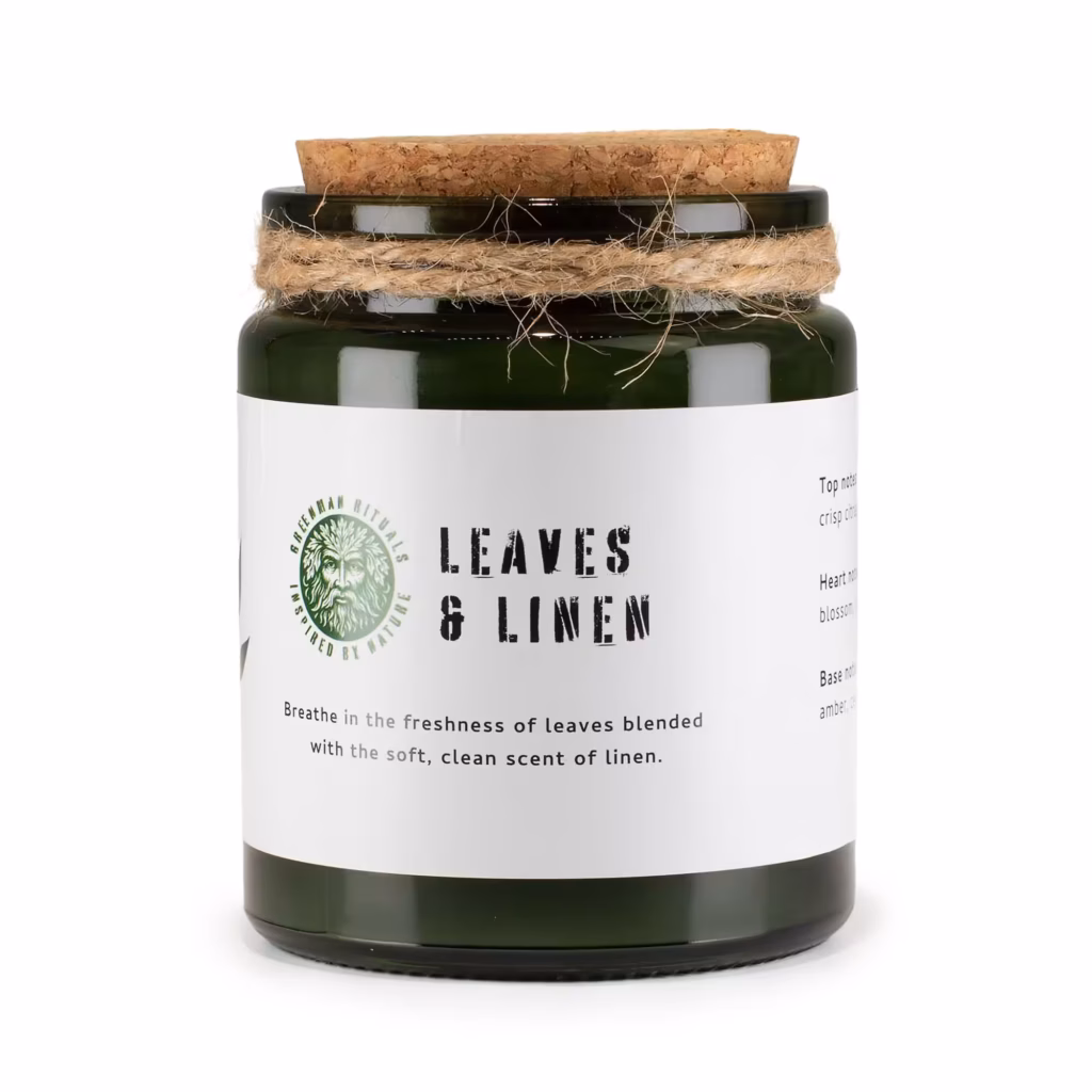 Greenman Woodwick Soy Candle – Leaves & Linen | www.artisangoods.co.uk