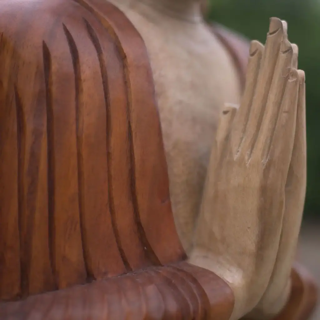 Hand Carved Buddha Statue – 25cm Thinking | www.artisangoods.co.uk 5 Hand Carved Buddha Statue – 25cm Thinking | www.artisangoods.co.uk 5