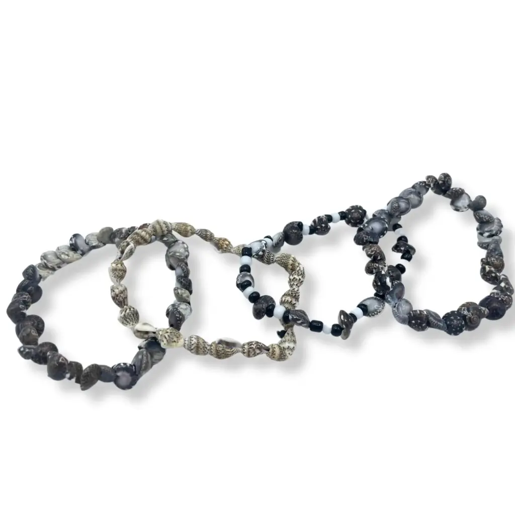 Handmade Friendship Bracelets – Tiny Besti Beach Shells (asst) | www.artisangoods.co.uk 2 Handmade Friendship Bracelets – Tiny Besti Beach Shells (asst) | www.artisangoods.co.uk 2