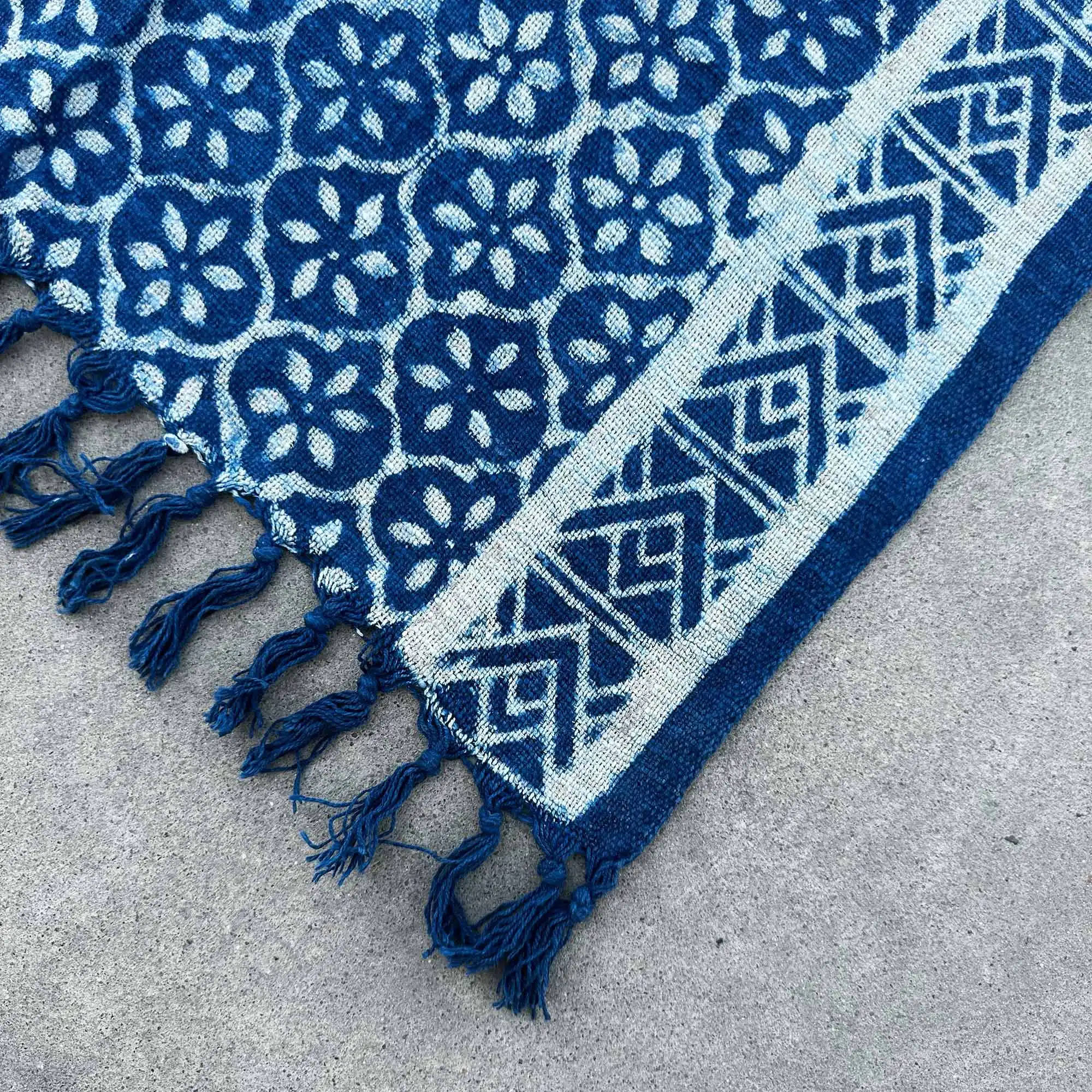 Handmade Indigo Runner – 170x60cm – Madjid Tiles | www.artisangoods.co.uk 3 Handmade Indigo Runner – 170x60cm – Madjid Tiles | www.artisangoods.co.uk 2