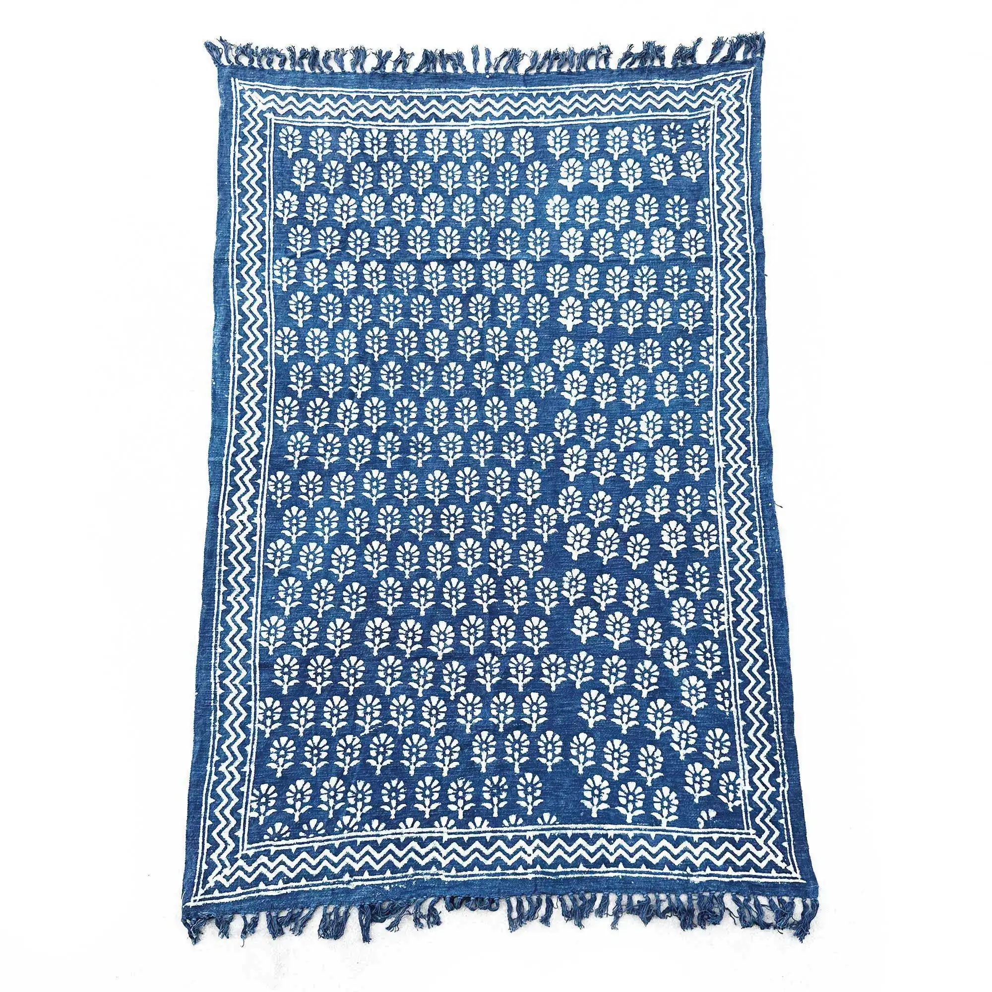 Handmade Indigo Throw – 170x120cm – Chhota Flower | www.artisangoods.co.uk 5 Handmade Indigo Throw – 170x120cm – Chhota Flower | www.artisangoods.co.uk 4