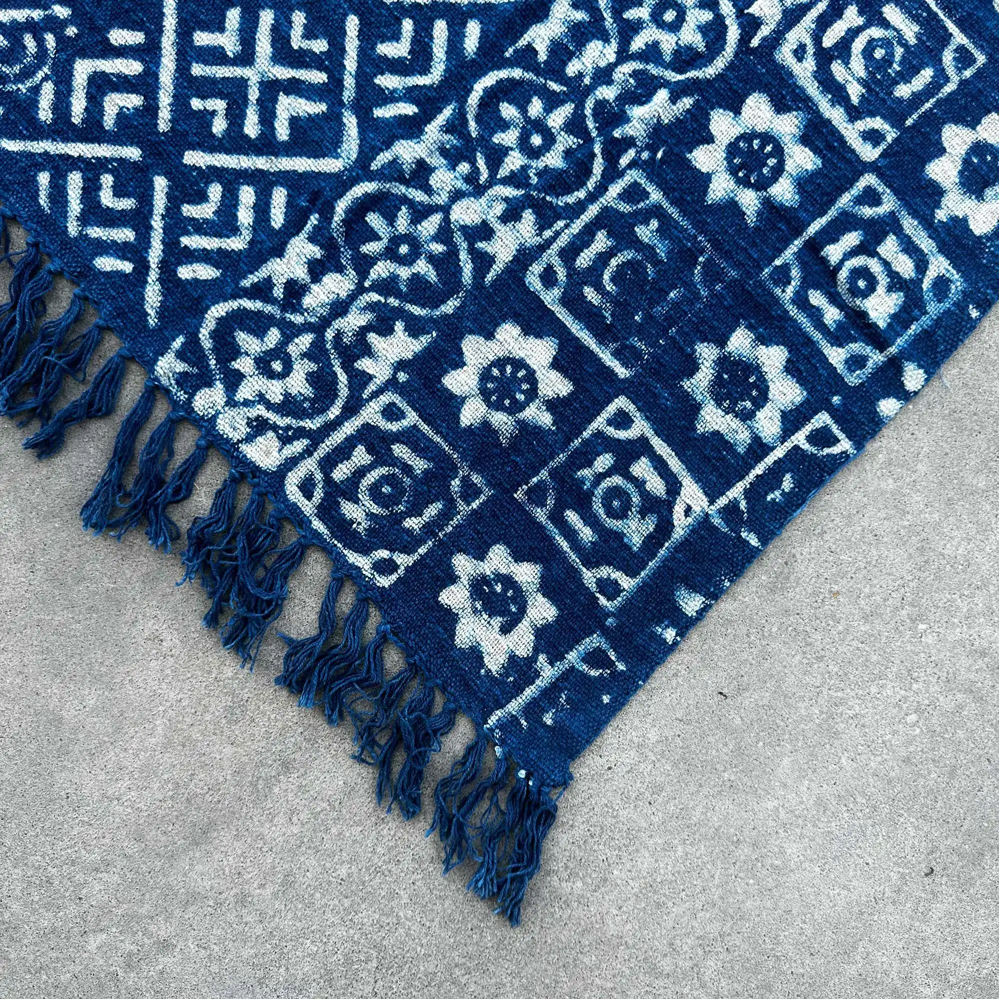 Handmade Indigo Throw – 170x120cm – Desi Stripes | www.artisangoods.co.uk 4 Handmade Indigo Throw – 170x120cm – Desi Stripes | www.artisangoods.co.uk 3