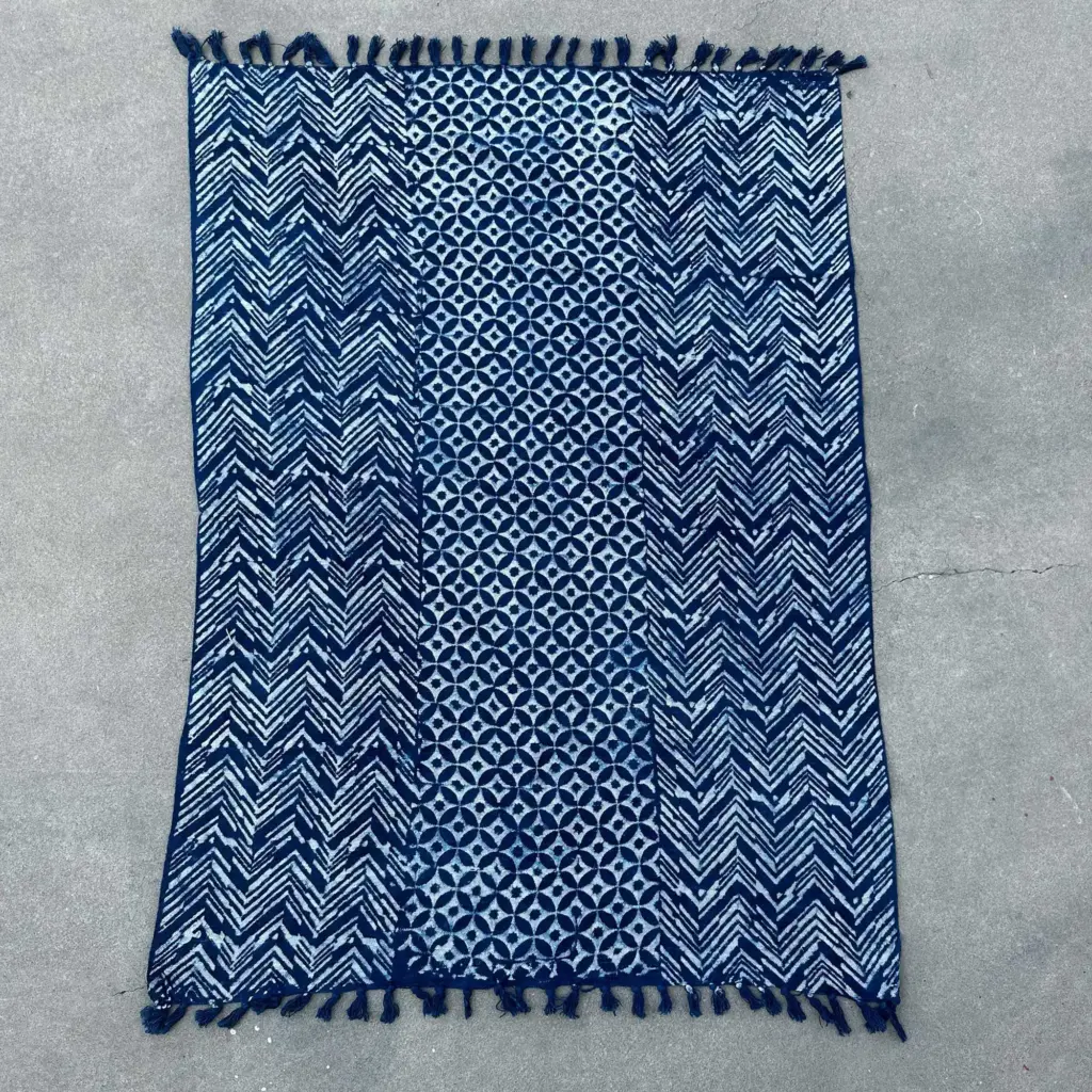 Handmade Indigo Throw – 170x120cm – Namoona Waves | www.artisangoods.co.uk 4