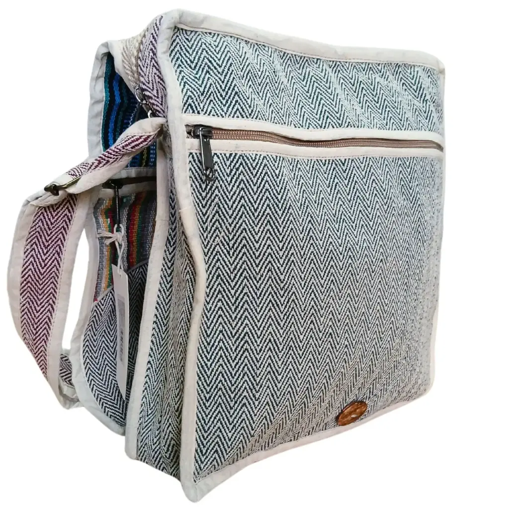 Hemp Laptop Messenger Bag – Curves | www.artisangoods.co.uk 4 Hemp Laptop Messenger Bag – Curves | www.artisangoods.co.uk 4