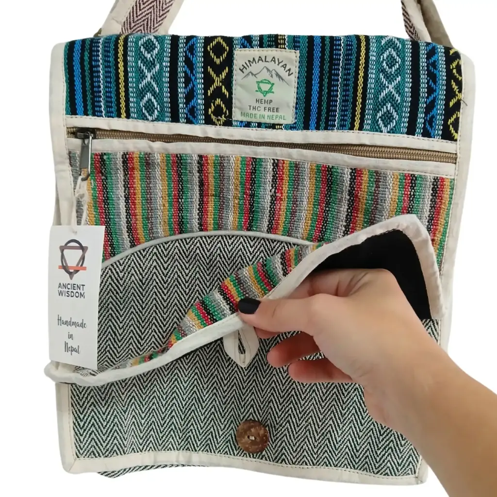 Hemp Laptop Messenger Bag – Curves | www.artisangoods.co.uk 2 Hemp Laptop Messenger Bag – Curves | www.artisangoods.co.uk 2