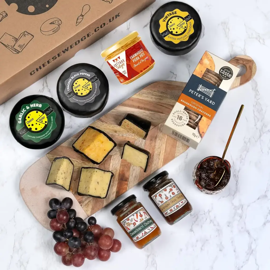 Indulgent Cheese & Pate Selection | www.artisangoods.co.uk 2 Indulgent Cheese & Pate Selection | www.artisangoods.co.uk 2