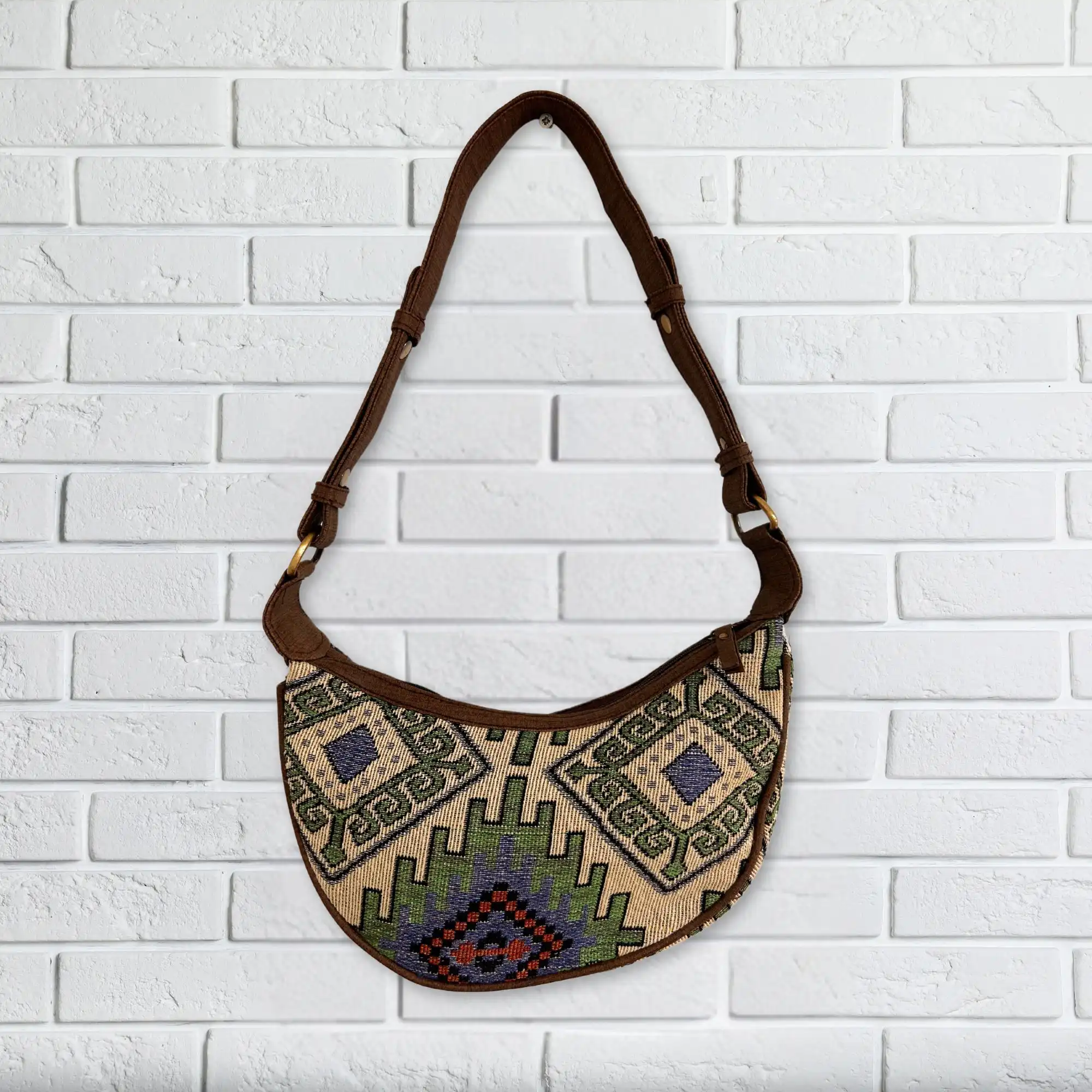 Jacquard Hobo Bag – Geo-Geen (brown strap) | www.artisangoods.co.uk 4 Jacquard Hobo Bag – Geo-Geen (brown strap) | www.artisangoods.co.uk 3
