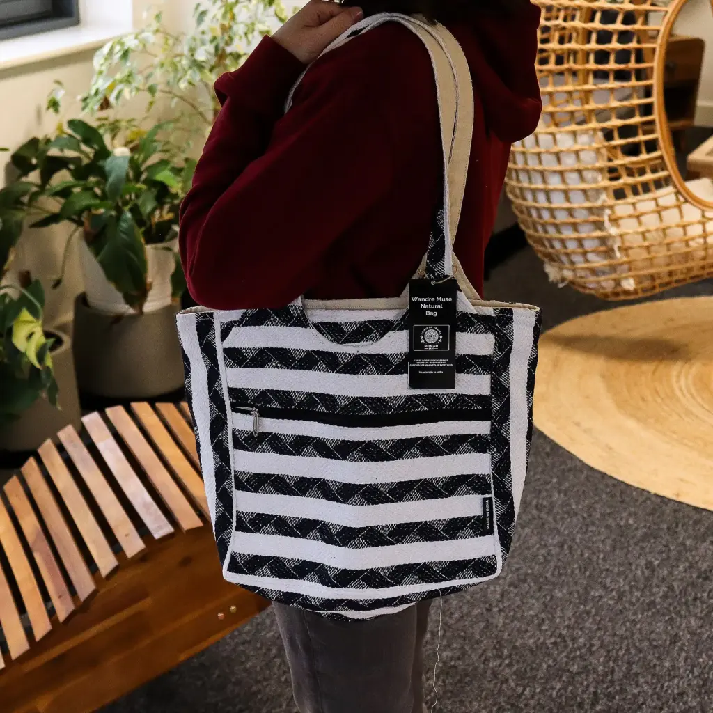 Jacquard Natural Bags – Atlas Nomad – Wander Muse Bag | www.artisangoods.co.uk 4