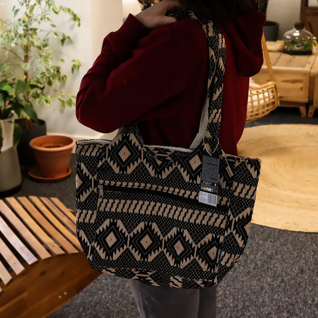 Jacquard Natural Bags – Desert Loom – Wander Muse Bag | www.artisangoods.co.uk 4